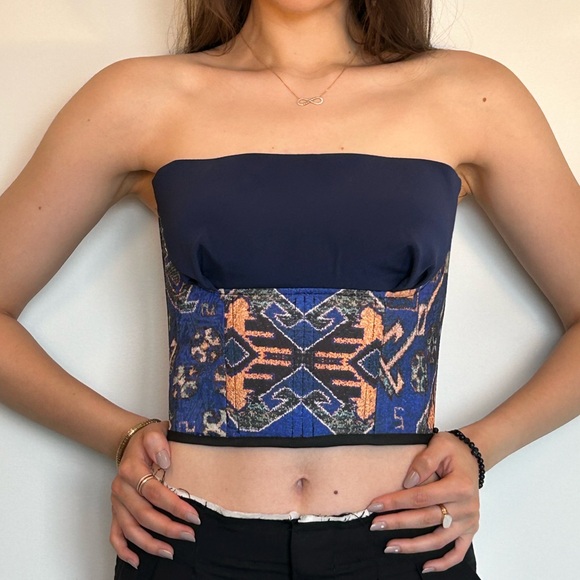 Sapphire Radiance Crop - Corset Vintage Tapestry Handmade - Picture 4 of 4